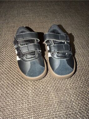 Toddler girl adidas Kids Black & Brown Velcro Walker Sneakers